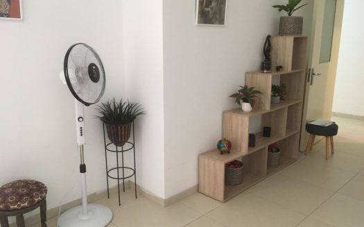 Studio meublé Point E