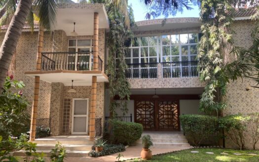 Villa a louer a point E